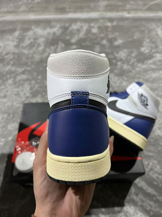 Air Jordan 1 Retro-1