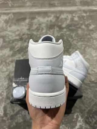 Air Jordan 1 Retro-2