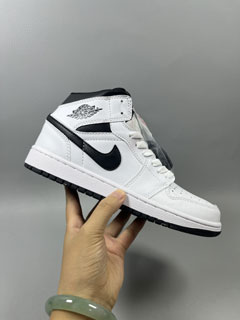 Air Jordan 1 Retro-19