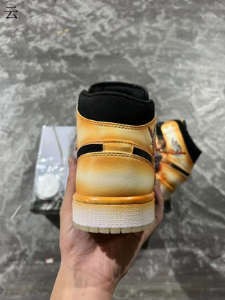 Air Jordan 1 Retro-26