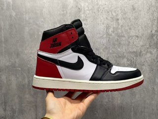 Air Jordan 1 Retro-37