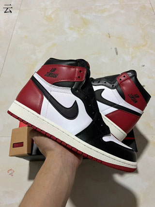 Air Jordan 1 Retro-42