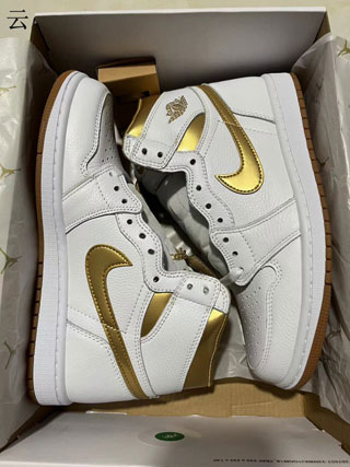 Air Jordan 1 Retro-73