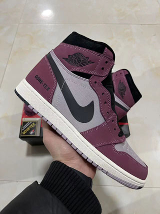 Air Jordan 1 Retro-85