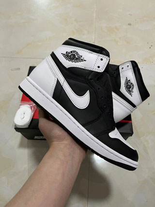 Air Jordan 1 Retro-86