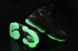 James 19 shoes
