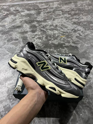 New Balance 1000